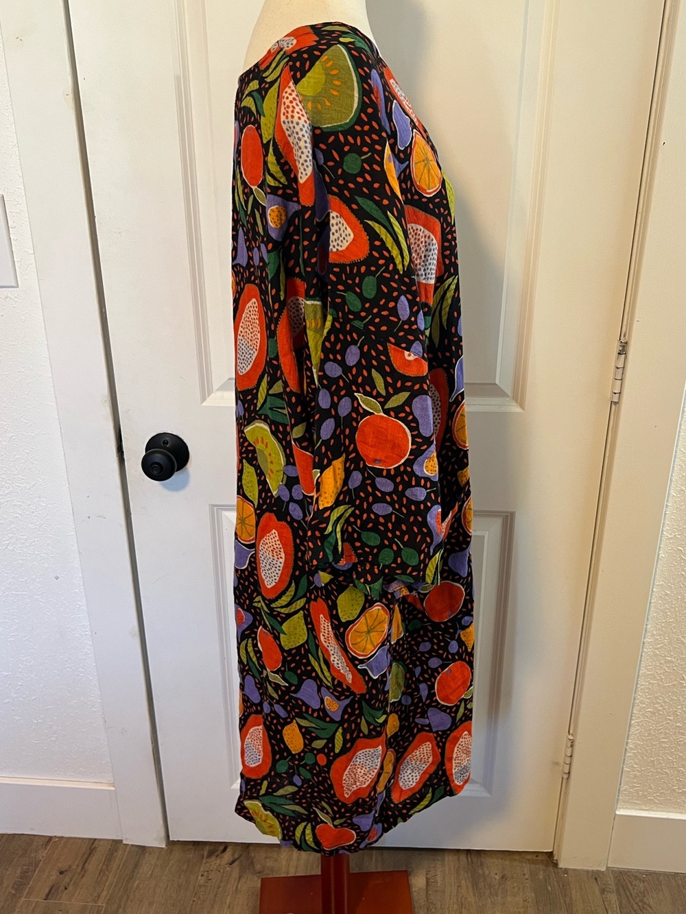 Gudrun Sjöden Abstract Fruit Print 100% Linen Pocket Dress - Picture 4 of 8